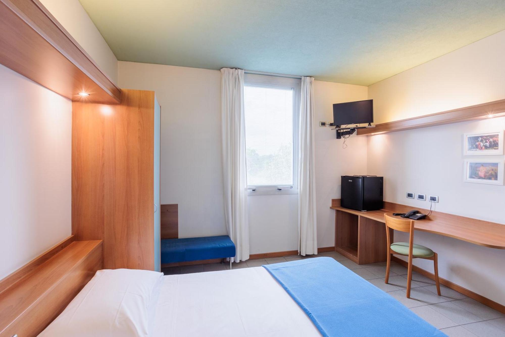 Eurhotel Fontevivo Екстер'єр фото