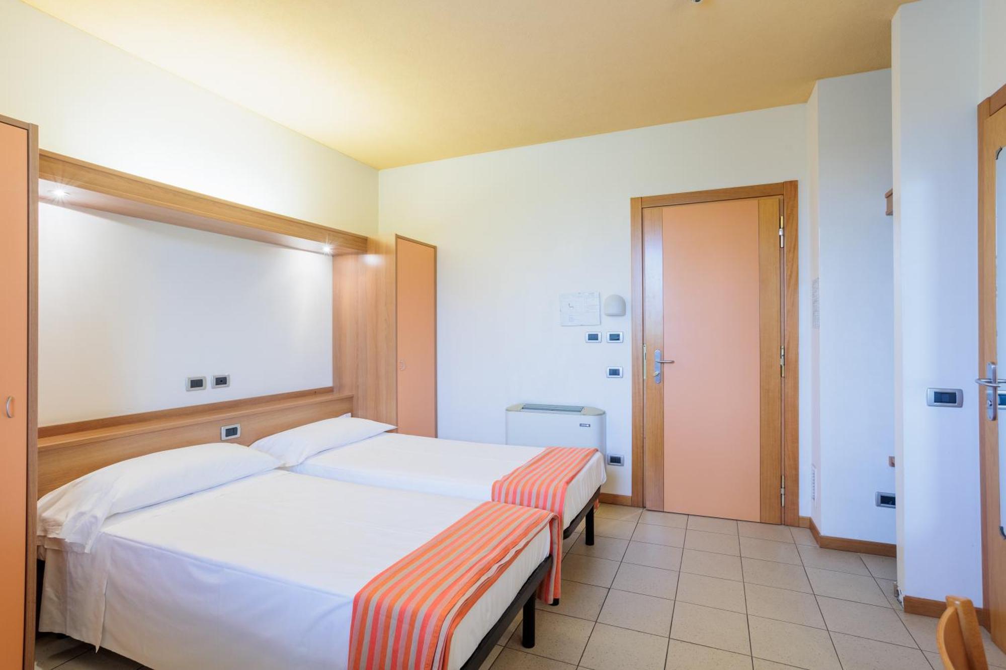 Eurhotel Fontevivo Екстер'єр фото